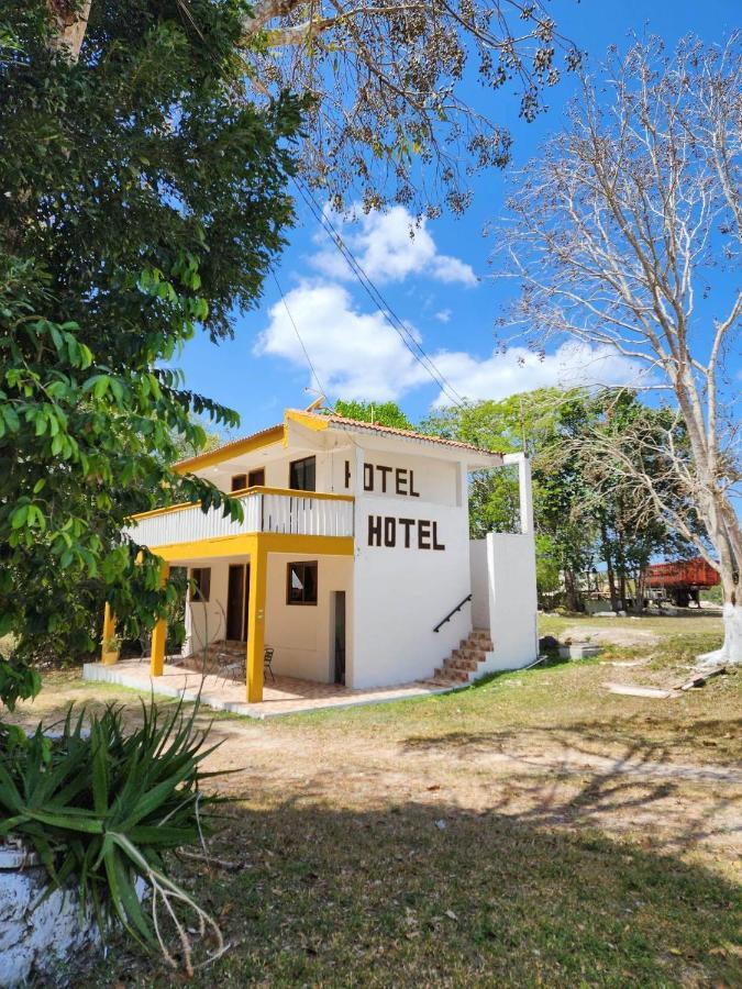 Hotel Templo Maya Xpujil Zewnętrze zdjęcie